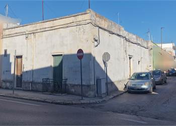 Casa singola con solaio 