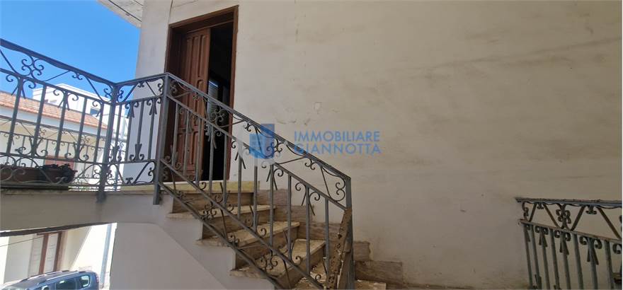 Ingresso piano primo 